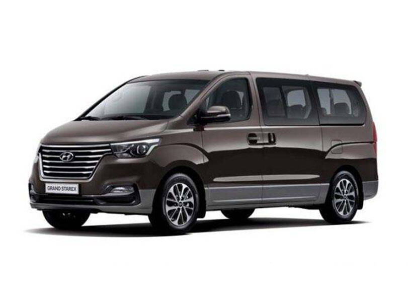 Hyundai H1 Saudi Arabia offering comfortable and reliable Jeddah airport transfer service